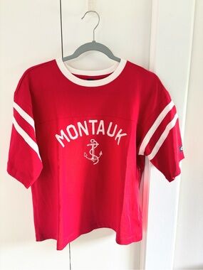Red Short-Sleeve Montauk Graphic Tee with White Trim